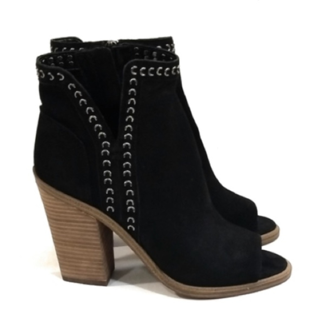 Vince Camuto Kemelly black suede peep toe booties size 10